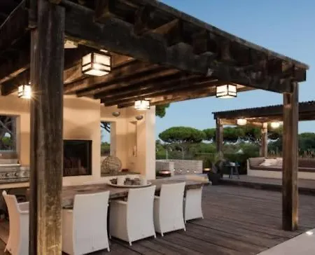 Villa Bela - Stunning Luxury 6 Bedroom House *