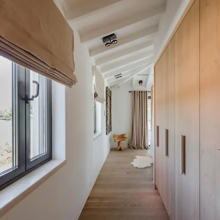 Villa Bela - Stunning Luxury 6 Bedroom House Almancil
