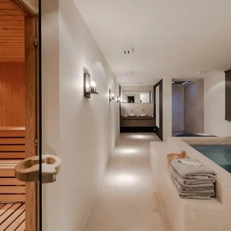 Villa Bela - Stunning Luxury 6 Bedroom House Almancil