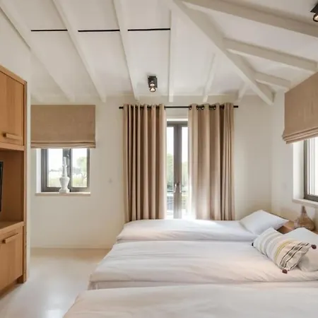 Bela - Stunning Luxury 6 Bedroom House Villa Almancil