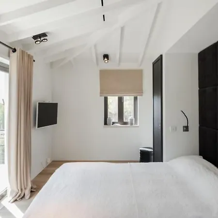 Bela - Stunning Luxury 6 Bedroom House Almancil